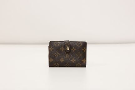 LOUIS VUITTON
Portefeuille/Porte-monnaie en toile 
