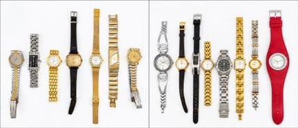 本套装包含：
- EMPORIO ARMANI 品牌金属女士手表
- GUESS 品牌金属女士手表，