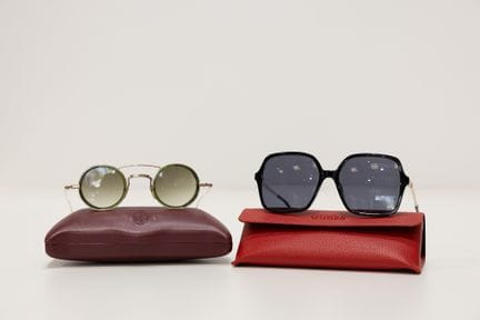 JACQUES MARIE MAGE
1 paire de lunettes de soleil J