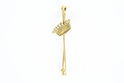 18K yellow gold pin decorated with a crown.
3.7 g