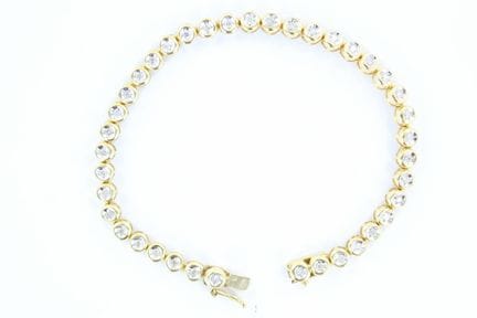 Flexibles Armband aus 18-karätigem Gelbgold, verzi