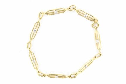 Bracelet in 18 K yellow gold with elongated modern
