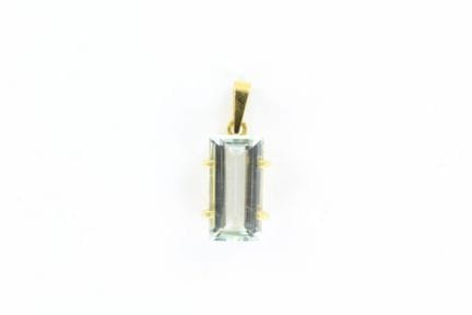 Pendentif en or jaune 18 K ornée d'une aigue marin