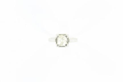 White gold solitaire ring set with an oval-shaped 
