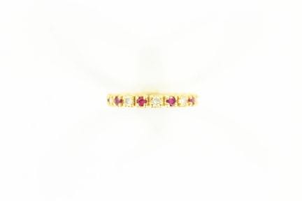 18K yellow gold wedding band entirely set with 0.0