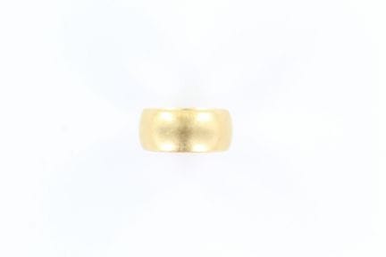 Breiter Ehering aus 18-karätigem Gelbgold: TDD: 49