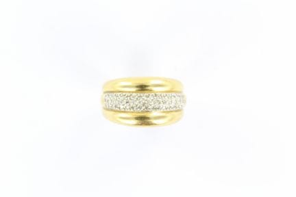 Ring aus 18-karätigem Gelbgold, verziert mit Diama