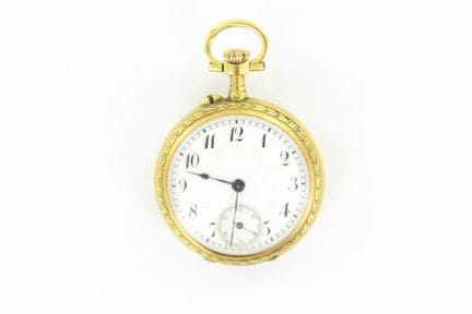 Montre de col avec cuvette en or jaune 18 K. Le do