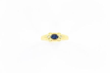 Ring aus 18-karätigem Gelbgold, verziert mit einem