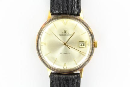 Jaeger LeCoultre
Montre de ville en or jaune 18K 7