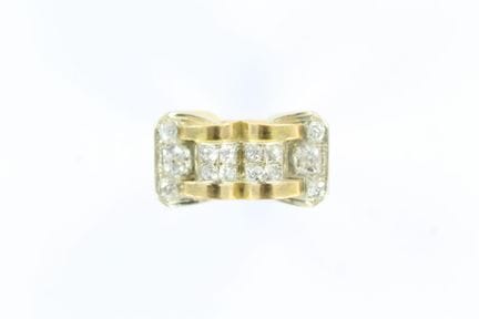 18K yellow gold tank-style signet ring set with 14