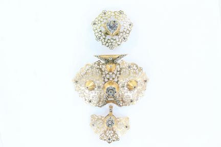 Croix normande en trois éléments en or jaune 18 K 