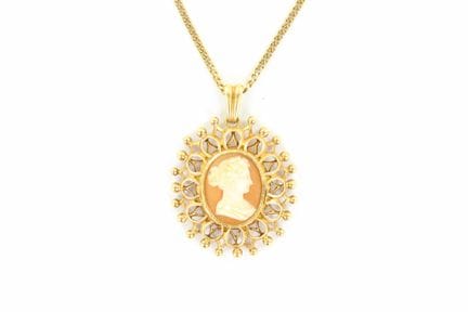 18K yellow gold necklace (Length: 54) with a penda