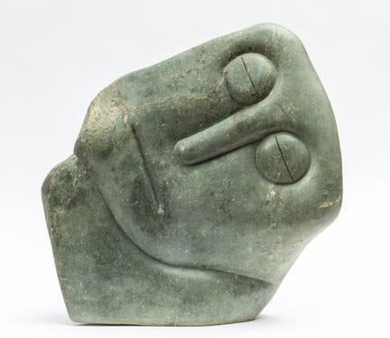 范伊扎尼·阿库达（1932-2011）归因作品。人像。绿石雕刻的圆雕，未署名。高：47 厘米。宽：4