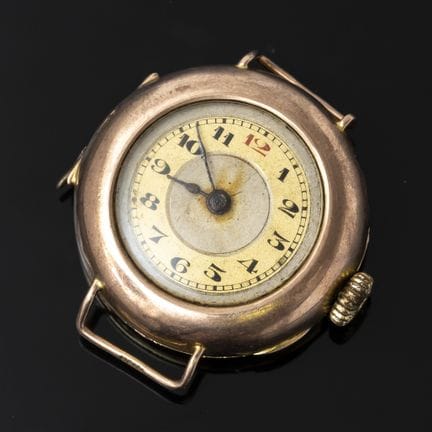 A ladies' watch with a round 375‰ gold case and so