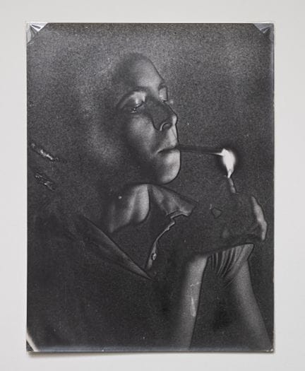 安德烈·施泰纳（André STEINER，1901-1978）。
《阳光曝光，巴黎》。
同期银盐冲
