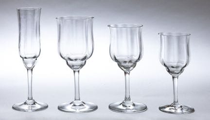 BACCARAT，一套CAPRI款水晶玻璃杯套装，包含12只水杯（16.5厘米）， 10只红葡萄酒杯