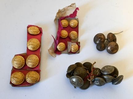 12 buttons from the Paris-Orléans Railroad. Diamet