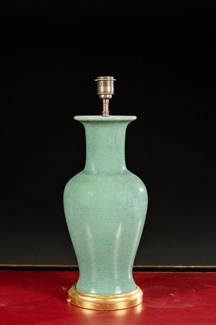VAUGHAN DESIGNS. Jarrones «Fishtail». Jarrón balau