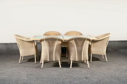 GARPA - Arredi da giardino in rattan composti da u