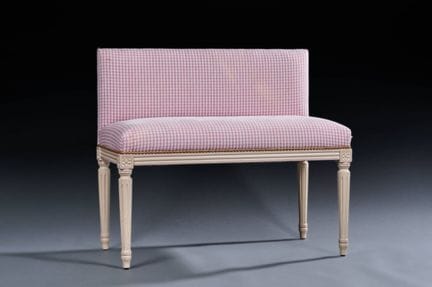 Banquette rectangulaire à dossier de style Louis X