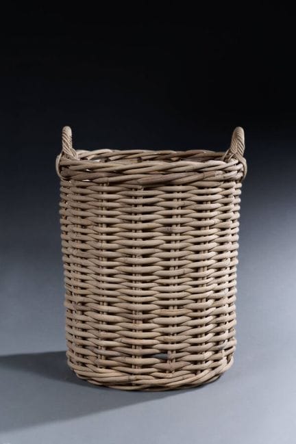 Cestino copri-vaso in vimini
Altezza: 76 cm - Diam