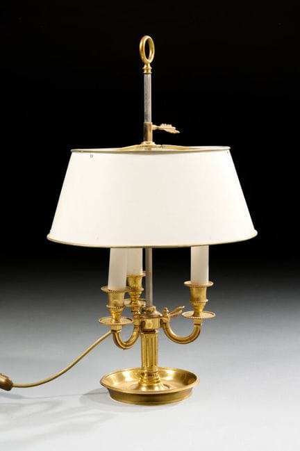 Lampada a forma di borsa dell'acqua calda in bronz