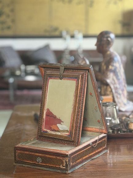 Portagioie in legno dipinto (segni di usura)
XIX s