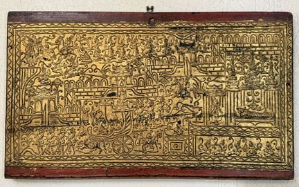 MYANMAR – Um 1900
Truhenaufsatz aus rot und gold l