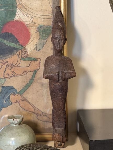 Uschebti in legno intagliato. (parti mancanti, for