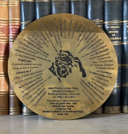 Medaglia in metallo dorato realizzata da Leroux e 