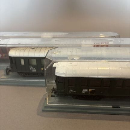JOUEF - France - two railcars numbered "21 RIV 87 