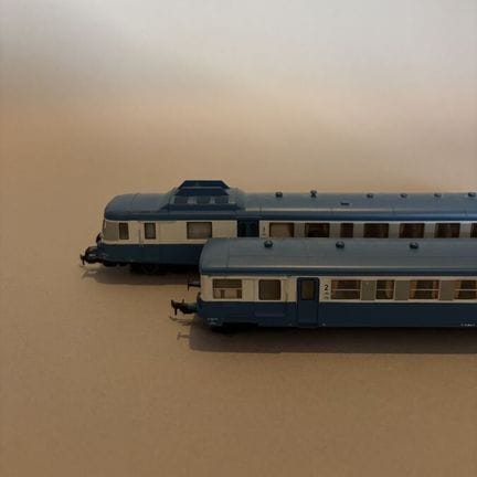 ROCO - Austria - two railcars - "Lyon - Vaise" num