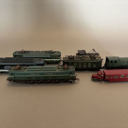 Set of seven SNCF and Michelin railcars—JOUEF (Fra