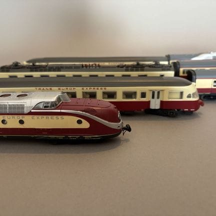 Set of seven "TRANS EUROPE EXPRESS" railcars by RO
