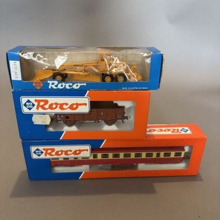 ROCO - Austria - Set of two railcars (item numbers