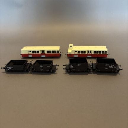 R37 - lot de quatre wagons dont SNCF 43106, 43105 