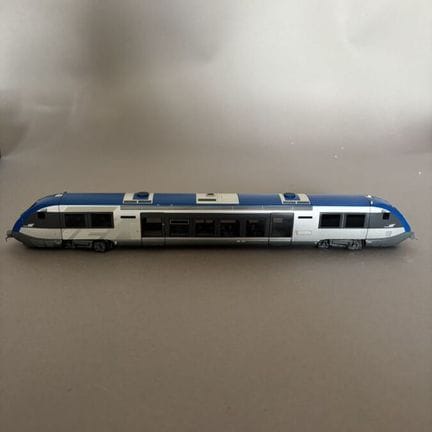 JOUEF - China - SNCF TER X73500 Railcar  

Model T