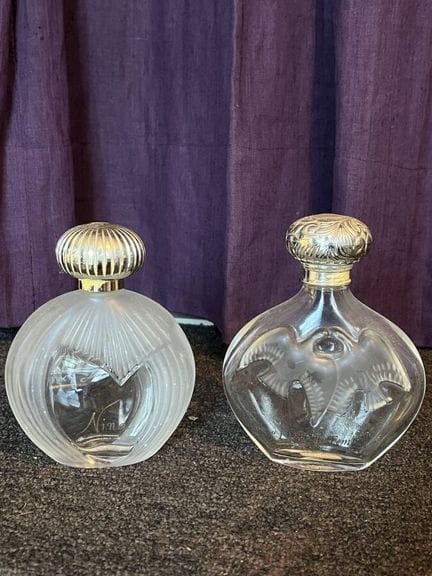 NINA RICCI, Deux flacons de parfum, le premier "Ni