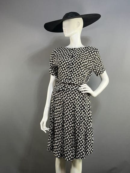 GUY LAROCHE / LOUIS FERAUD - Ensemble et robe

-En