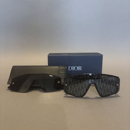 DIOR - Pair of black mask-style sunglasses with in