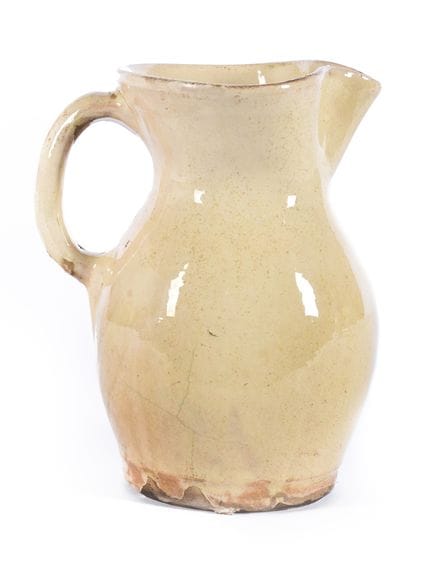 Brocca realizzata in ceramica basca smaltata.  Ini
