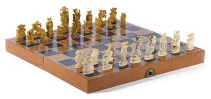 Scacchiera orientale realizzata in resina e legno.