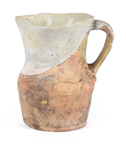 Brocca realizzata in ceramica basca smaltata. XIX 