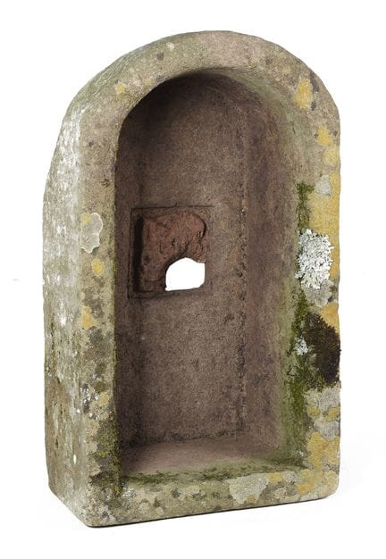 Mangiatoia in pietra. XIX secolo. 72x40x24 cm
