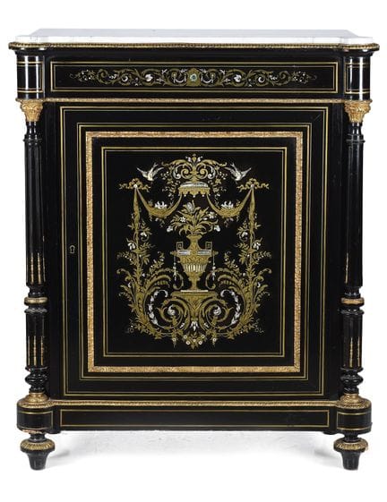 Meuble de rangement en bois noirci et marqueterie 