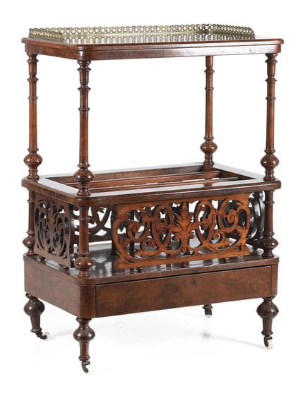 Canterbury ou porte-revues en bois de noyer et rac