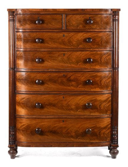 Commode en bois de palmier acajou. Époque victorie