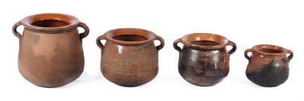 Lot composé de quatre casseroles de tailles différ