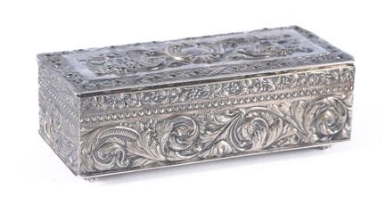 Box made of silver and decorated with plant motifs
